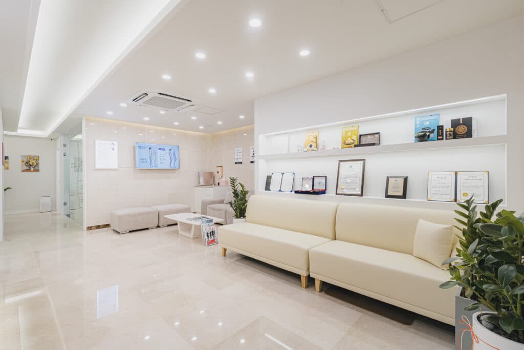 아늑한 환대의 시작, 대기 공간